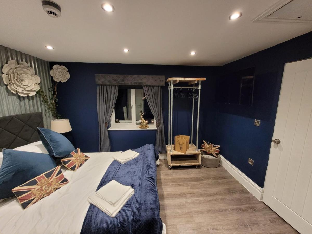 The Waterside Bar, Rooms & Restaurant Swinton  Room photo